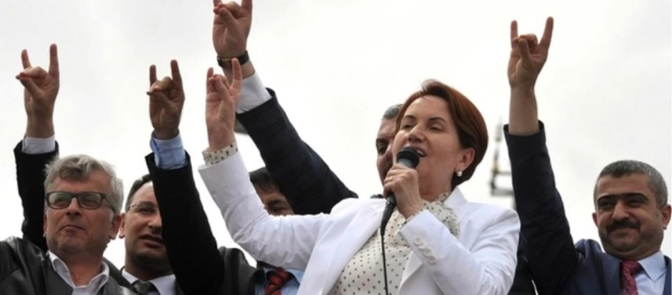 Η Μ.Ακσενέρ «στήνει στον τοίχο» τον Ερντογάν: «Τα έξοδα του παλατιού του ημερησίως ισοδυναμούν με... 3.700 μισθούς»